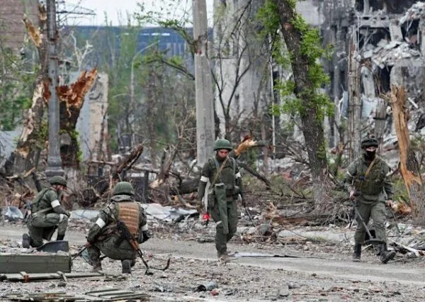 Russian Soldiers Start Clearing Mines From Ukraine's Azovstal Steel Plant