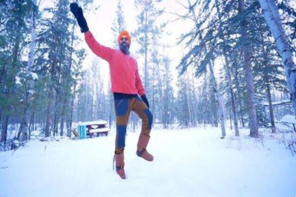 Watch: Man Performs Bhangra In -30 Degrees To Spread Joy And Positivity On Christmas 2022