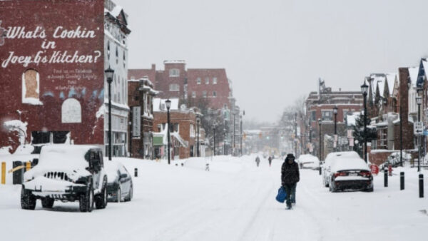 US Winter Storm: Death Toll Rises to 62 As Monster Storm Drags on; Expected to Linger into the Upcoming Weekend